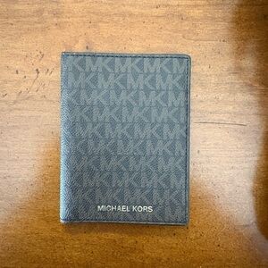 Michael Kors Monogram Card Holder